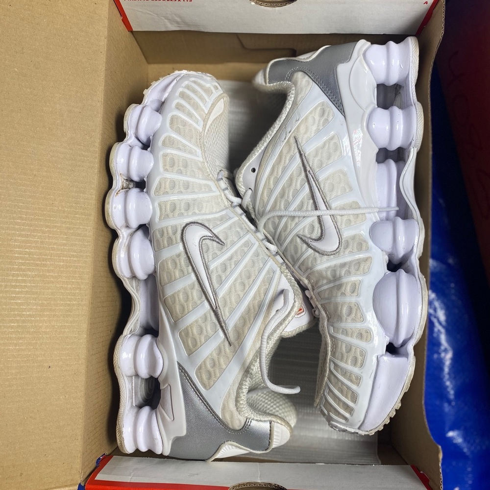 Nike Shox Mens sneakers